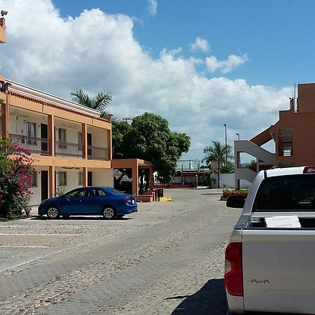 Hotel El Descanso マサトラン エクステリア 写真